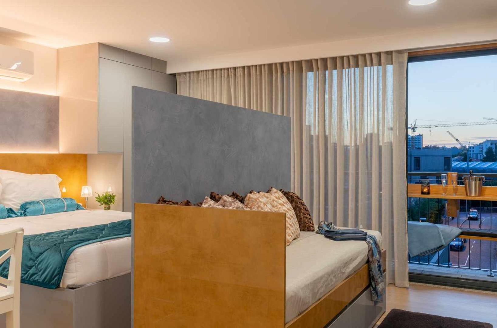 Porto Ac Olive Apartments 24 1 Km Ribeira Garagem Exterior photo