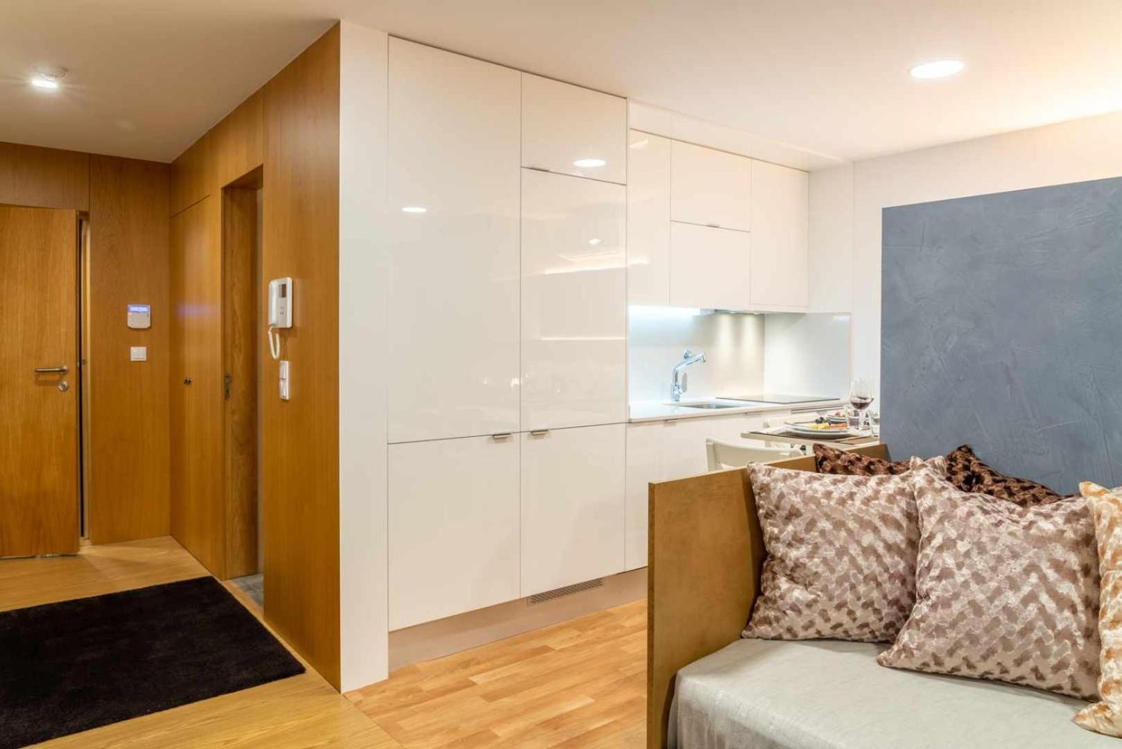 Porto Ac Olive Apartments 24 1 Km Ribeira Garagem Exterior photo